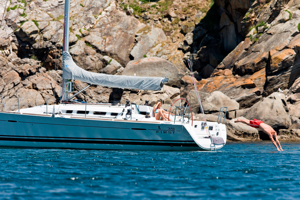 Regattayacht Charteryacht First 35 46